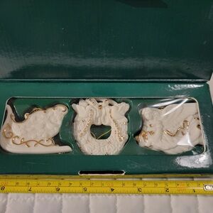 🎄🎁 Vintage Avon Bisque Porcelain White Christmas Ornament Trio Festive Holiday